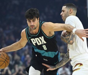 阿夫迪亚27分杨瀚森2分1板1助 开拓者战胜骑士