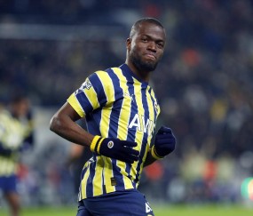 欧罗巴周四焦点战：匈牙利班霸死磕苏超劲旅，费伦茨主场能否驯服流浪者？